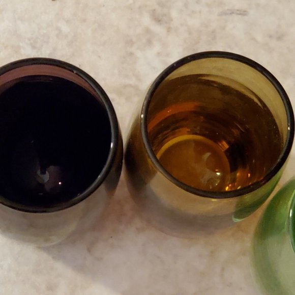 Set of 4 Colored Hand Blown Shot Glasses barware Korea art glass 2.25" - Picture 6 of 7